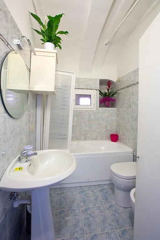 Casa Del Borgo Apartment Finale Ligure
