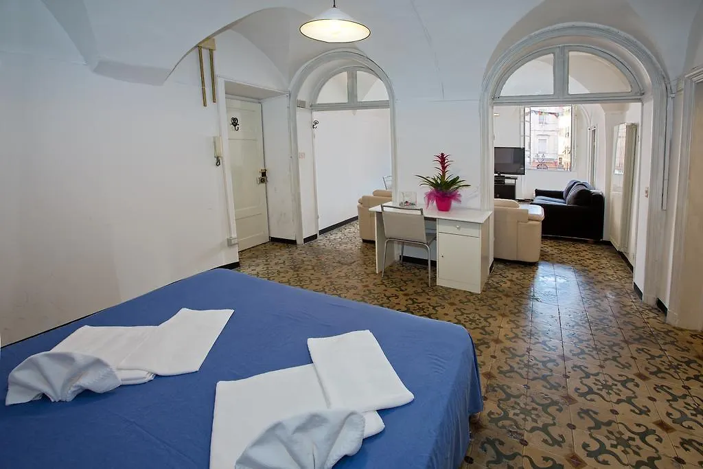 Casa Del Borgo Apartment Finale Ligure Italy